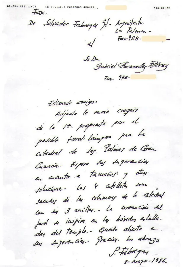 Interior de la catedral iluminado