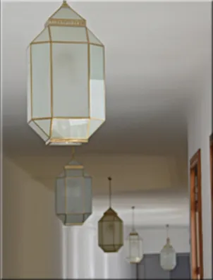 Pasillos y espacios comunes con iluminación renovada